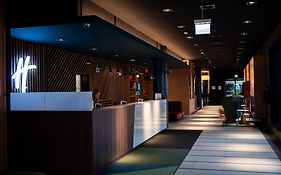 Holiday Inn Zurich Messe 4*