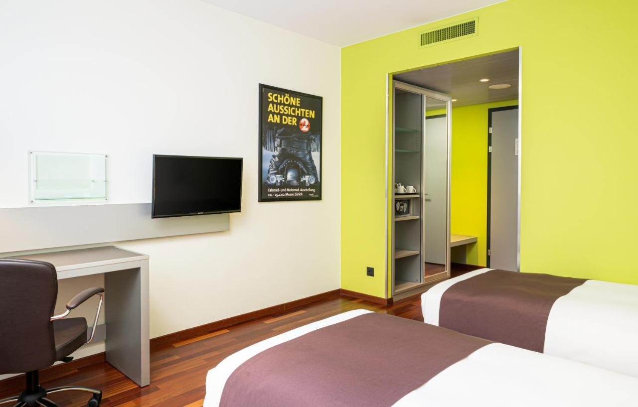 Holiday Inn Zuerich Messe By Ihg Exterior photo